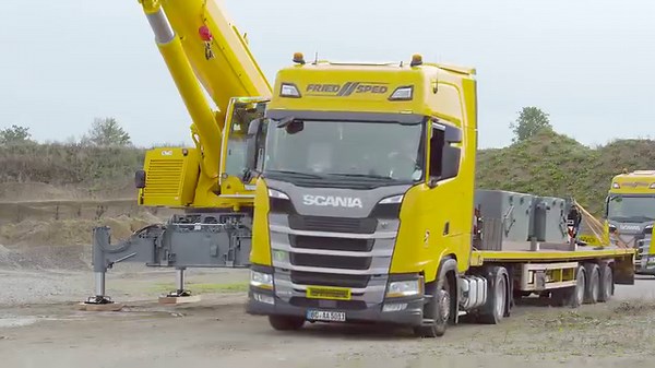 The best of our LTR 1100 and LTR 1220 packed into one crane: Compact and strong, transport in one stands for our new LTR 1150 telescopic crawler crane. 💪 Our new addition impresses with a lifting capacity of 150 tons and a low transport weight. The LTR 1150 can be seen live at this year's Intermat (24. - 27.04.2024) in Paris. If you can't make it to Paris, you can take a closer look at our new addition in the video. 🎬 | LiebherrConstruction