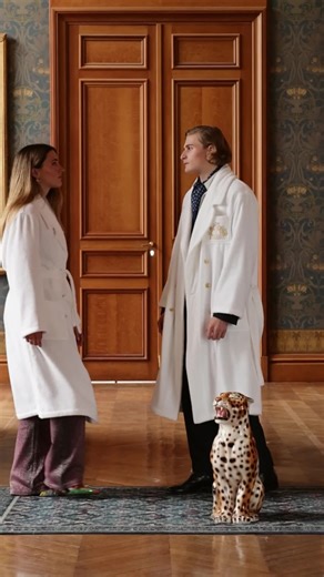 Never has the bathrobe embodied such poise. these Timeless pieces step into the game of style, balancing solemn heritage with a touch of playful imagination. Luxury at once reassuring and unexpected. . Le peignoir n’a jamais été aussi bien habillé. les Intemporels se prêtent au jeu du style, entre héritage solennel et fantaisie visuelle. Un luxe qui aime surprendre autant que séduire. .. Photography : @cedric_fremaux Art Direction @colinegleizal_da | Yves Delorme | Facebook