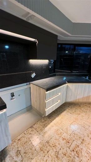 Cocinas a Medida con Melamina Arauco y Luz LED