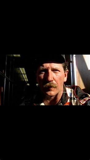 The 1990 NASCAR Winston Cup championship tightened after Charlotte Motor Speedway as Mark Martin held the points lead while Dale Earnhardt trailed by more than 40 points heading into Rockingham. With only races remaining in the season, both drivers discussed their chances at the title — Martin focused on consistency while Earnhardt made it clear the fight wasn’t over. One of NASCAR’s most intense championship battles was officially on. #NASCAR #NASCARClassic #1990NASCAR #WinstonCup #DaleEarnhard