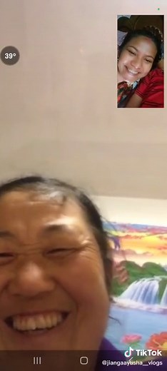 Engaging Video Call Moments with Colorful Backgrounds