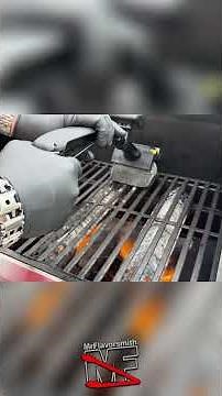 Grill Cleaning Hack -Steam Your Way to Spotless Grates!