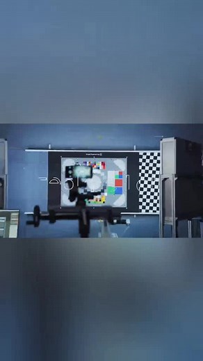 Realme X3 vs Realme X3 SuperZoom Display Test Comparison