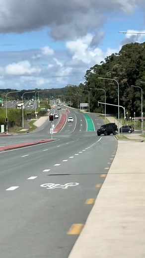 Exploring the Outback in a Mint 4x4 Cruiser