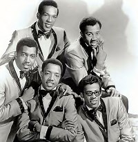 The Temptations - I'll Keep My Light In My Window lyrics