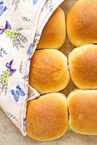 School Lunchroom Cafeteria Rolls Recipe - Easy Step-by-Step Guide | COOK.ME