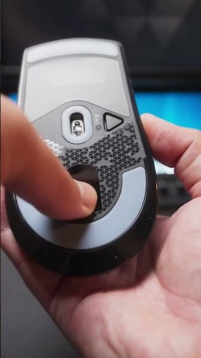 Unboxing our new M75 Air Wireless Mouse (it's only 60 grams) #corsair #M75Air #gamingmouse #pcgaming