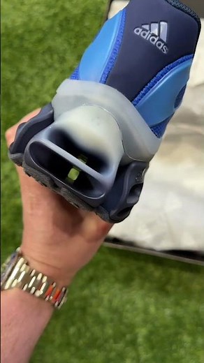 Adidas Megaride AG - SQUISH TEST