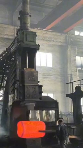 Forging hammer is the most is widely used type of forging equipment. It's a mechanical device that produces kinetic energy by the high-speed motion of a heavy hammer falling or processing external forces, causing plastic deformation of the bellit. Forging hammer is the most common and oldest machinery with a simple structure, flexible operation, wide application and easy maintenance, suitable for free forging and die forging. But the vibration is large, making it difficult to achieve automated p