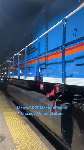 Metra SD70MACH idling at Chicago Union station