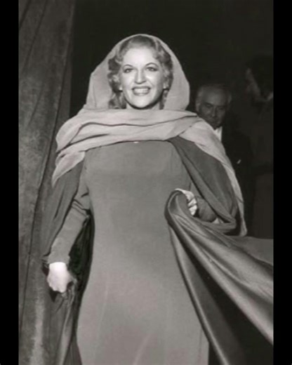 Astrid Varnay blasts her D-flat in Il trovatore (1952)