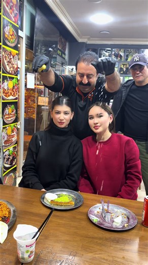 Şırdancı Mehmet'in Yemek Yeme Videoları