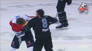 ICE TIGERS TV: Faustkampf zwischen Brandon Prust und David Wolf #inbrandonweprust #brandonprust | Nürnberg Ice Tigers