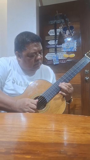 Everything I Own by Bread. Guitar cover,,, fingerstyle. Requested by Ace Libuno. #nocopyrightinfringementintendedmusic #plssubscribesfollowlikeandshare #fypviral #starseverywhereシ #reelsviral #highlight | Dodjie Pomasin