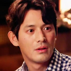 Love Clinic A young female urologist opens an office in the same building as a male obstetrician. Eventually, they become entangled in a romance that allows them to grow and heal together. #usa #movie #recommendation #mustwatch #love #koreandrama | REEL ASIAN Stories