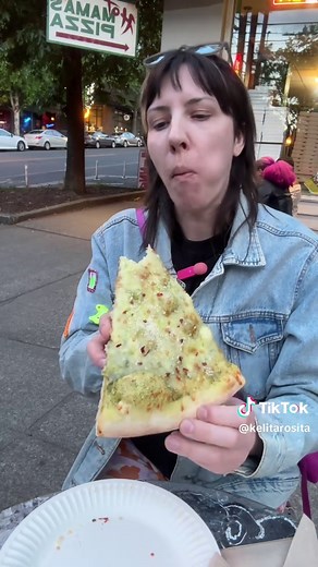 Hot Mama’s Pizza Review in Seattle