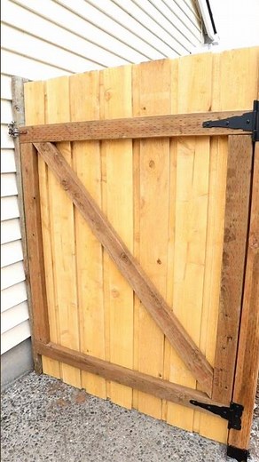 How to Properly Position a Fence Gate Brace #shorts