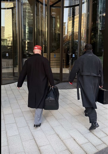 Styling this beautiful jacket from @mackintoshofficial_uk @purplepr #menswear #tailoring #leatherjacket #streetwear #styling