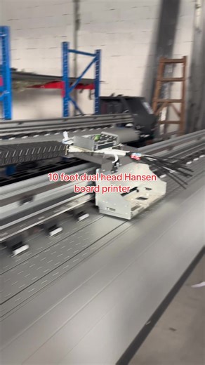 The factory is newly produced and undergoing its first start-up test. Stable performance, high configuration, wide platform, low printing sound, and the wires and materials used are all very good. Quality is reflected in the details. Supports Senyang board, Hansen board, etc., and supports indoor and outdoor system UV and sublimation printing. Welcome to contact me for more details. WhatsApp 8615796667686#Product #printer #UV #Hansen #Senyang