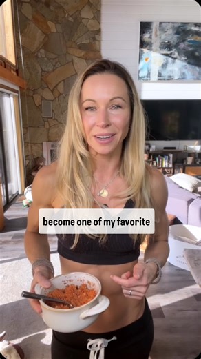 ZUZKA LIGHT on Instagram: "There’s a lot contradicting opinions even among experts when it comes to diet but no one ever sad “you shouldn’t eat fiber rich foods”. Quite the opposite. Fiber has been shown to improve overall health and help with fat loss. It’s important for digestion, gut health, and even for recovery. Obviously, we all have to find a source of fiber that works for us, and makes us feel good. If this particular snack is not something that agrees with your body, don’t give up on fi