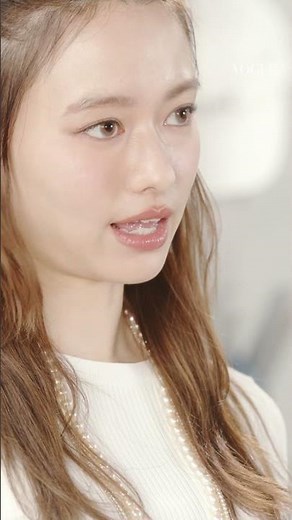 Maika Yamamoto, monochrome outfit with cute top and hairstyle. #7days7looks #sevendays7looks #vog...