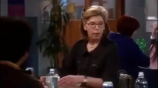 898K views · 36K reactions | HOWARD Y RAJESH VS SEÑORA HOFSTADTER  ¡Atención fanáticos de The Big Bang Theory!   ¿Quieres toda la serie COMPLETA? 勞  Únete ahora a nuestro canal de Telegram  ➡️ https://t.me/SeriesCompletastbbt #sheldoncooper #notas #perros #gatos #gym #muebles #ropa | TheGameskit Plis | Facebook