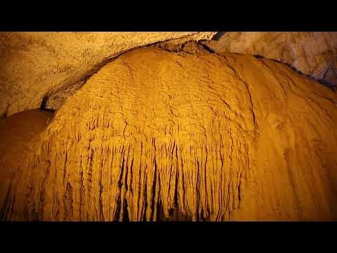 Lebanon Jeita Grotto, the most beautiful grotto in the world ? / Liban Grotte de Jeita, FULL