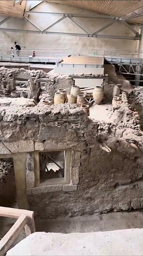 Exploring Ancient Akrotiri, Santorini, Travel Zone from Lauren K. \nGreece \n🇬🇷