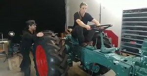 41K views · 1.9K reactions | Der Hanomag Granit 501 wächst und gedeiht! Vom 25. bis 27.11.22 schrauben wir für Granit Parts Deutschland auf der Parts & Service World in Kassel weiter! Hier der Link zum aktuellen Video! https://youtu.be/yPwdLdPN5w8 | Dr. Trecker | Facebook