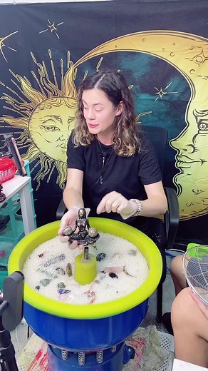 Let’s join this crazy crystal scoops.🤩🤩🤩#fy #crystals