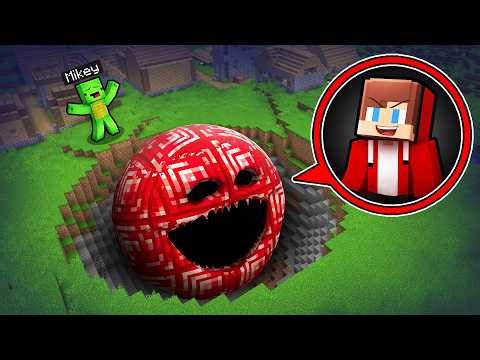 Mikey Found Moon Wakes Up JJ in Minecraft (Maizen)