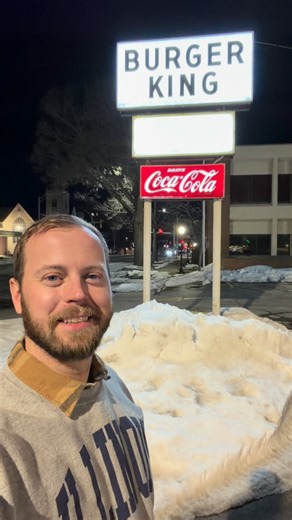 Small Business Spotlight: The Original Burger King in Mattoon, Illinois! This spot is truly amazing. Great burgers. Affordable prices. Local love. No corporate greed—the way restaurants ought to be 🇺🇸 But wait, it gets better. When Corporate Burger King invaded Illinois in 1961, this small mom and pop shop took them to court—and won. In the 1968 court case Burger King of Florida, Inc. v. Hoots, the judge decided in favor of the local owners, barring Corporate Burger King from operating under t