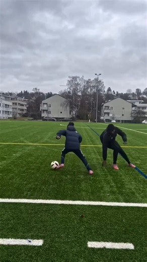 Easy 1vs1 Viral Skills 😱🥶#football #skills #youtube #shorts