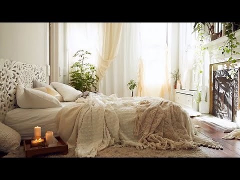 oasis in bedroom ▸ mattress on the floor