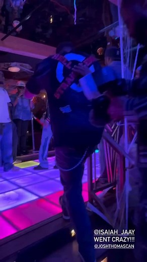 INTRO ATE 😭 cause one thing about me : let’s turnupppp !! Show was crazy last night & yall really showed up for da kid 🥺 im grateful . Shoutout to @thajuicejoint & @hippiechiklifestyle for having me More footage coming later when I get everything from everybody , but I love y’all fr Shoutout to my cuzzo @achee__ for these crazy arrangements 😩 shoutout to @von_b for helping me with movement & the gang showed up for @allwinsent 🤞🏾 | Isaiah Jaay