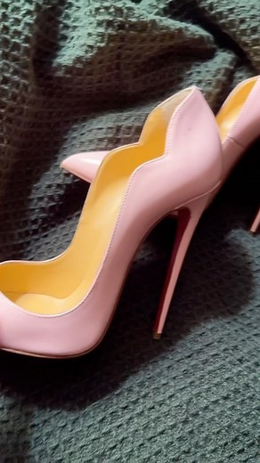 Mara Winter on Instagram: "How to order custom Louboutins - I got this question a lot after my last reel! Thank you so much for the sweet welcome back - more comments and messages than I ever thought. I can’t answer them all, but thank you, thank you! ❤️ #highheels #heels #louboutin #christianlouboutin #reels"