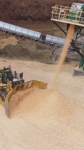 3.6M views · 10K reactions | Cómo se procesan miles de árboles para hacer cartón #Cartón #Producción #Papel | Insider Español | Facebook