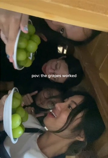 Celebrate New Year's Eve with 12 Grapes Tradition