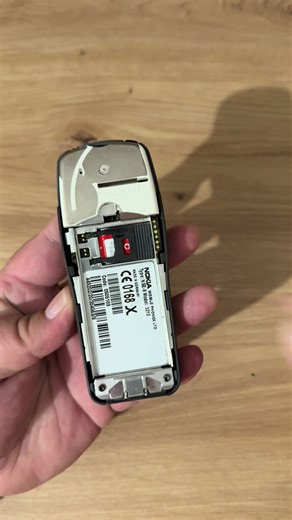 Nostalgia for the Nokia 3210: A Retro Phone Journey