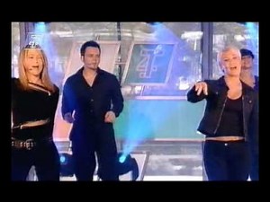 S Club 7 - Show Me Your Colors Live At T4 (UK)