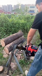 68K views · 125 reactions | Massive Log Cutting for Firewood Prep!  . . . #Chainsaw #WoodCutting #Firewood #LogCutting #Logger #StumpRemoval #DIYProjects #OddlySatisfying #USA #Reelsfb #Reels #Powertools #fblifestyle | Trending01 | Facebook