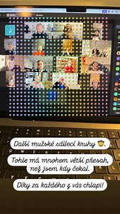 Čtvrteční kruhy pro chlapy Každý čtvrtek večer se potkáváme. Chlapi s různými příběhy, ale jedním společným záměrem – růst. Sdílíme témata, která jinde zůstávají pod pokličkou. Učíme se pojmenovat věci pravými slovy, naslouchat bez přerušování, mluvit v pravdě a stát si za svou autenticitou. Někdy to bolí. Jindy to uvolní. Vždycky to ale posune. Je to jako mentální a emoční posilovna – trénink odvahy, otevřenosti a bratrství. Nejsme terapeuti. Jen chlapi, kteří si říkají věci na rovinu, zrcadlí 