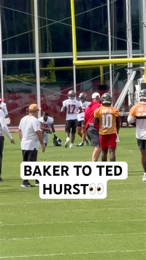 Baker Mayfield and Ted Hurst getting some work in 💪 #tampabaybuccaneers #buccaneers #bucs #nfl