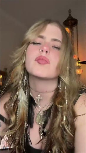 Effortless Boho Beauty: Hair Feathers & Glowing Makeup Tutorial#bohemianstyle