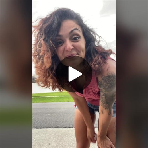 Tiffany (@dancingneighbor)’s videos with