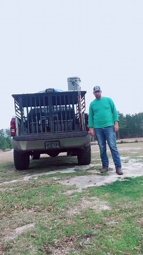 When you see a buck cross and gotta get right quick! #deerhunting #doghunting #fyp #bippityboppity #boom #foruyou #houndhunting #allstarmoment