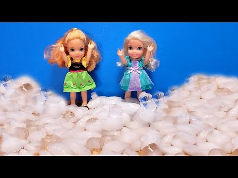 Ice powers ! Elsa & Anna toddlers - icy tricks