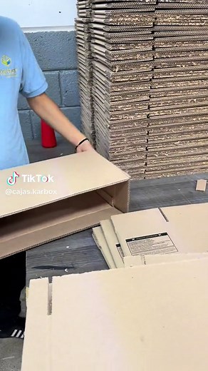 ¿Cual es la medida de tu producto? Nosotros hacemos la caja al tamaño exacto 📦📦📦📦 #caja #cajas #cartoncorrugado #empaque #embalaje #envio #corrugado #pyme #cdmx #emprende #fabrica #fabricantes