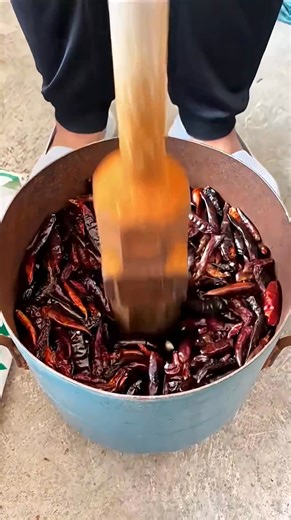 6K views · 22 reactions | Process of making chilli powder ✅ Smart Experiment Istiyak Experiment #machinery #machine #process #making #chilli #powder | Istiyak Experiment | Facebook