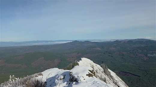 #saddlemountain #snowhiking #PNW #hikingadventures